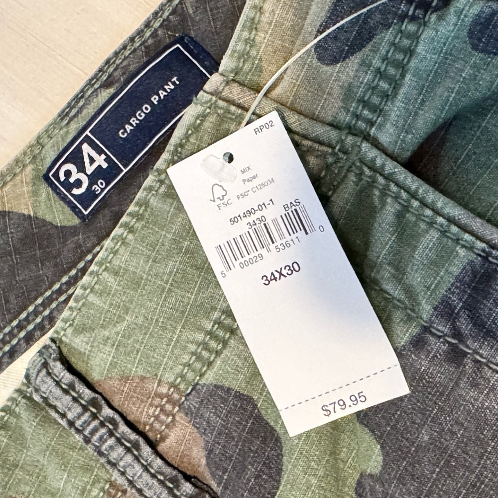 GAP Camo Cargo Pants - Classic Green Woodland Print - Picture 3 of 3